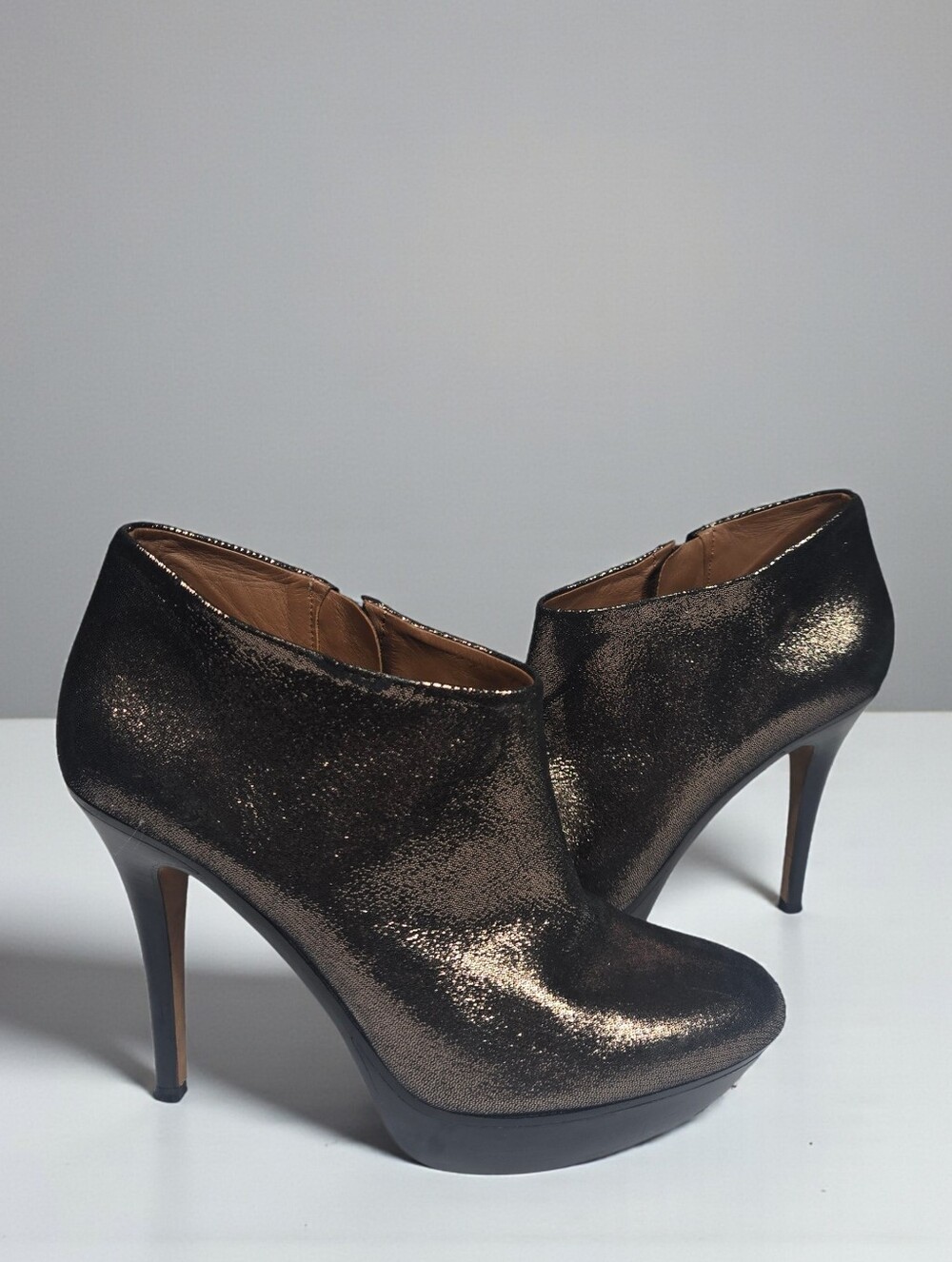 Donald Pliner Leather Ankle Boot Bronze Metallic Sparkle 4.5" Stiletto Size 8